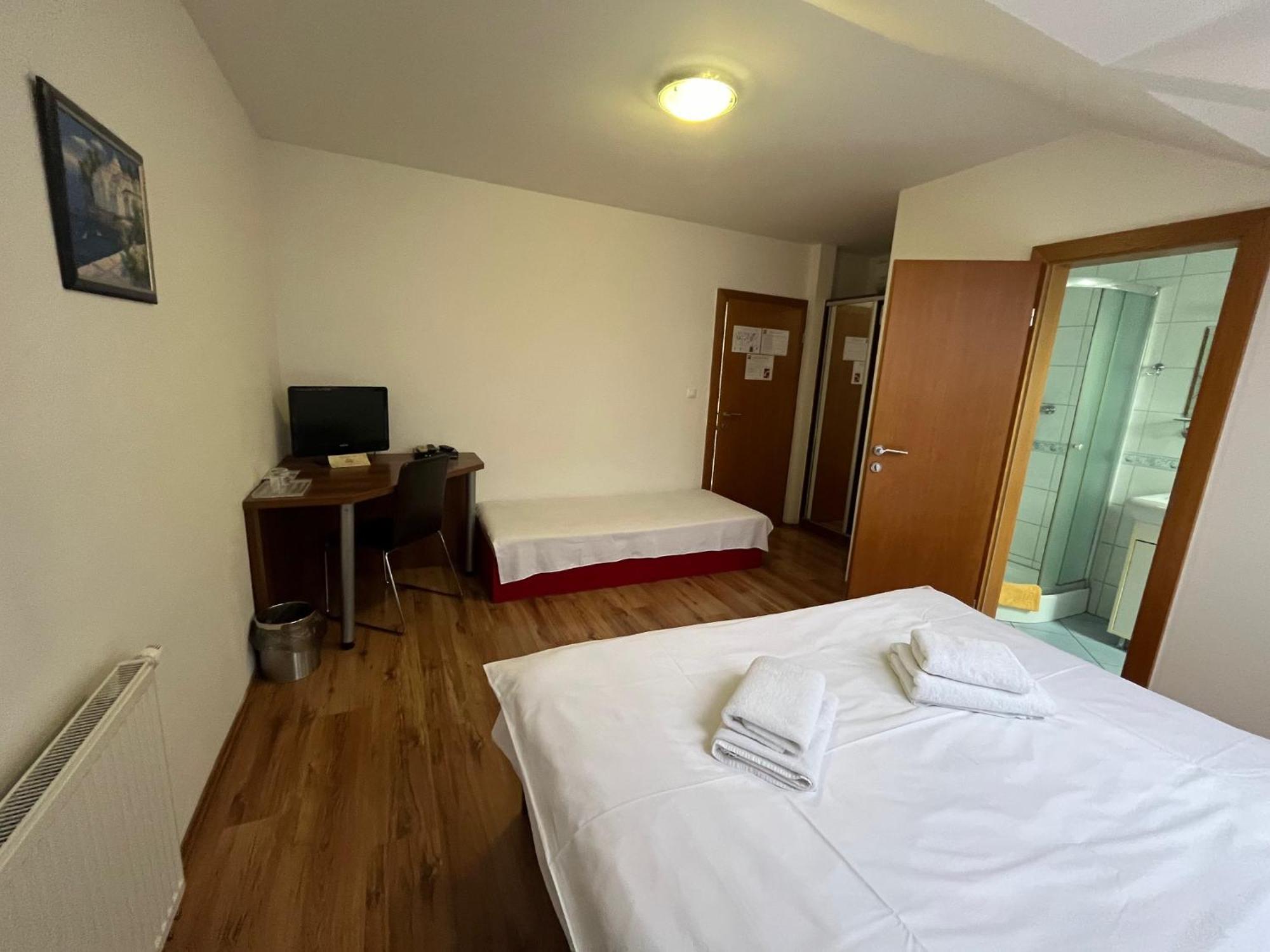 Harmonia Ostratice Hotel Exterior photo